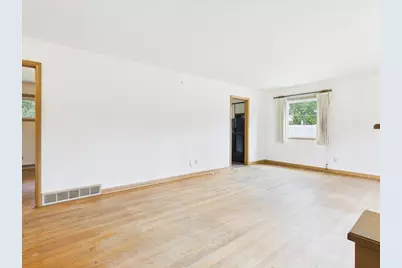 1710 Thackeray Road, Madison, WI 53704 - Photo 11