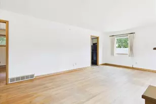 1710 Thackeray Rd, Madison, WI 53704 - Photo 11