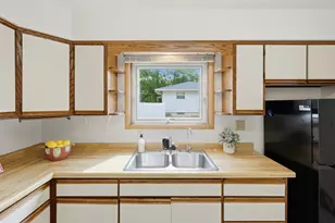 1710 Thackeray Rd, Madison, WI 53704 - Photo 15