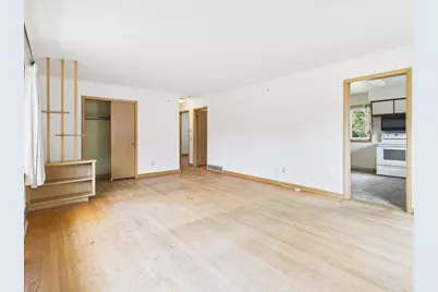 1710 Thackeray Road, Madison, WI 53704 - Photo 9