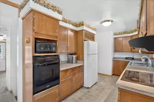 1307 17th St, Brodhead, WI 53520 - Photo 13