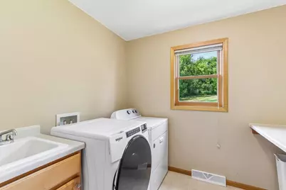 8437 Ellington Way, Middleton, WI 53562 - Photo 25