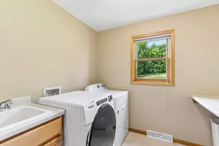 8437 Ellington Way, Middleton, WI 53562 - Photo 25