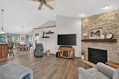 2055 St Albert The Great Drive, Sun Prairie, WI 53590 - Photo 7