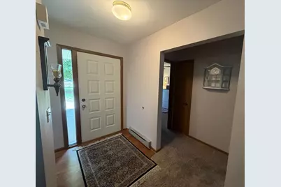 3004 S Petunia Lane, Beloit, WI 53511 - Photo 3