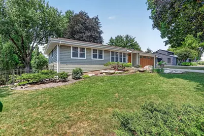 615 Sussex Drive, Janesville, WI 53546 - Photo 3