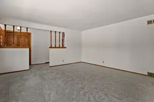 410 Dempsey Rd, Madison, WI 53714 - Photo 5