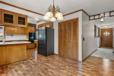 410 Dempsey Road, Madison, WI 53714 - Photo 9