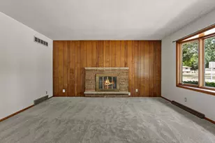 410 Dempsey Rd, Madison, WI 53714 - Photo 3
