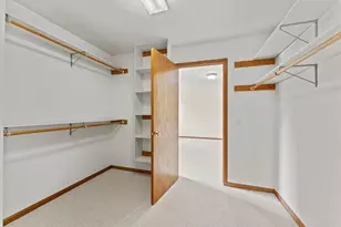 1038 N Thompson Dr, Madison, WI 53704 - Photo 25