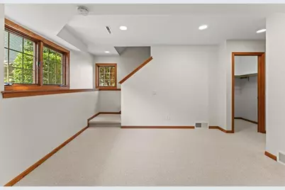 1038 N Thompson Drive, Madison, WI 53704 - Photo 31