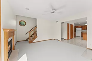 1038 N Thompson Dr, Madison, WI 53704 - Photo 5