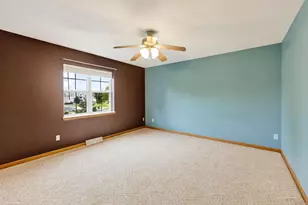 869 Chandler Ln, Sun Prairie, WI 53590 - Photo 11