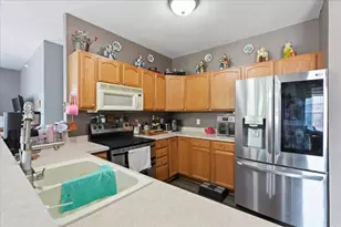 121 Metro Terrace, Madison, WI 53718 - Photo 15