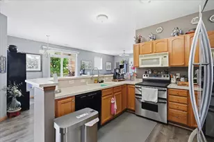 121 Metro Terrace, Madison, WI 53718 - Photo 11