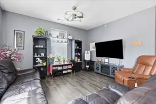 121 Metro Terrace, Madison, WI 53718 - Photo 3