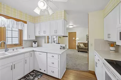 213 Minnehaha Avenue, Portage, WI 53901 - Photo 7