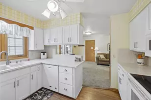 213 Minnehaha Ave, Portage, WI 53901 - Photo 7