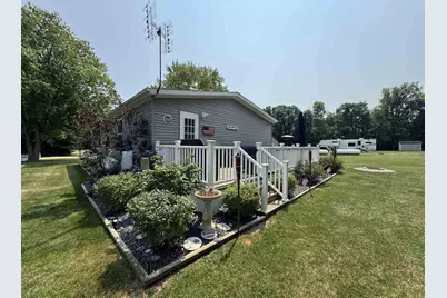 N3201 Crazyhorse Lane #712, Brodhead, WI 53520 - Photo 9