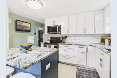 4238 Warwick Way, Madison, WI 53711 - Photo 7