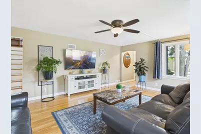 4238 Warwick Way, Madison, WI 53711 - Photo 5