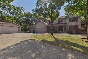 4232 Sprecher Rd, Madison, WI 53718 - Photo 3