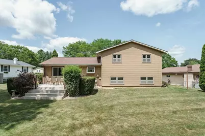 126 Waveland Road, Janesville, WI 53548 - Photo 7