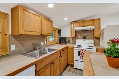 303 E State Street, Albany, WI 53502 - Photo 17