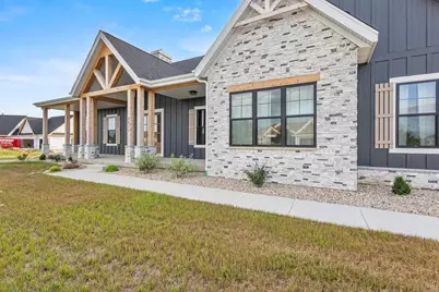 6811 Angelica Trail, Sun Prairie, WI 53590 - Photo 9