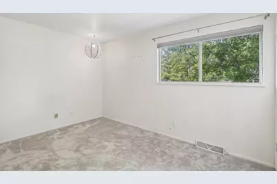 95 S Lakewood Gardens Lane, Madison, WI 53704 - Photo 15