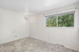 95 S Lakewood Gdns Ln, Madison, WI 53704 - Photo 15