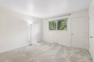 95 S Lakewood Gdns Ln, Madison, WI 53704 - Photo 17