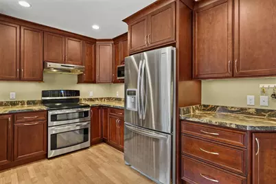 809 Flora Lane, Madison, WI 53714 - Photo 7