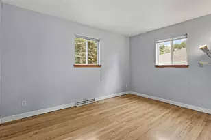 809 Flora Ln, Madison, WI 53714 - Photo 17
