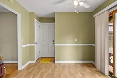 809 Flora Lane, Madison, WI 53714 - Photo 9