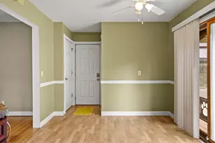 809 Flora Ln, Madison, WI 53714 - Photo 9