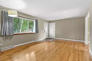 809 Flora Ln, Madison, WI 53714 - Photo 13