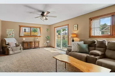 105 S 4th Street, Mount Horeb, WI 53572 - Photo 19