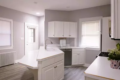 812 S Locust Avenue, Freeport, IL 61032 - Photo 11