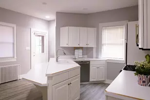 812 S Locust Ave, Freeport, IL 61032 - Photo 11