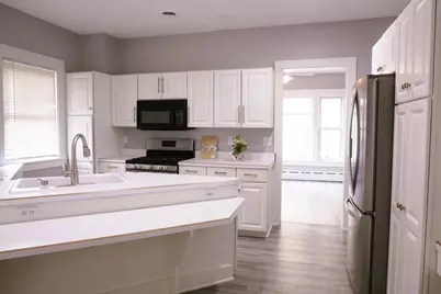 812 S Locust Avenue, Freeport, IL 61032 - Photo 13