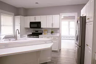 812 S Locust Ave, Freeport, IL 61032 - Photo 13