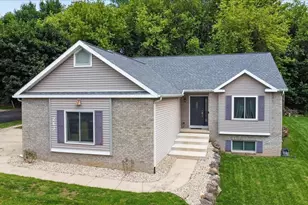 243 Parador Pl, Cottage Grove, WI 53527 - Photo 3