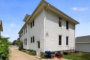 389 Rockport Rd, Janesville, WI 53548 - Photo 39