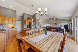 105 Honeycrisp Dr, Beaver Dam, WI 53916 - Photo 5