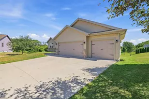 105 Honeycrisp Dr, Beaver Dam, WI 53916 - Photo 31