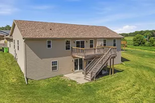 105 Honeycrisp Dr, Beaver Dam, WI 53916 - Photo 31