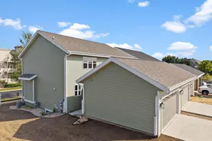 2811 Crinkle Root Dr, Fitchburg, WI 53711 - Photo 85