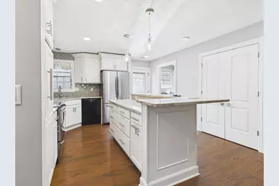 5383 Mariners Cove Drive #405, Madison, WI 53704 - Photo 3