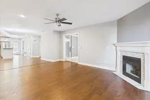 5383 Mariner's Cove Dr, Madison, WI 53704 - Photo 15
